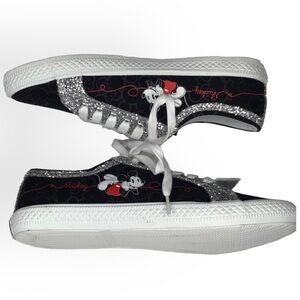 Bradford Exchange Disney Mickey Mouse And Minnie Mouse Shoes With Glitter Trim.